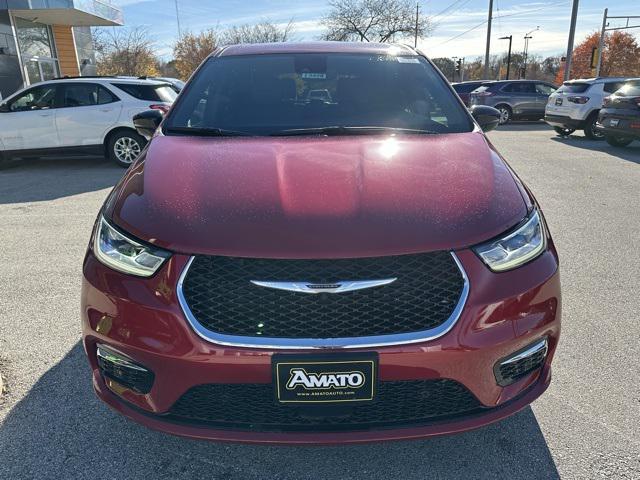 new 2026 Chrysler Pacifica car, priced at $44,022