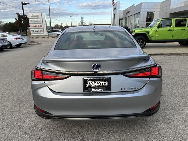 used 2022 Lexus ES 300h car, priced at $29,411