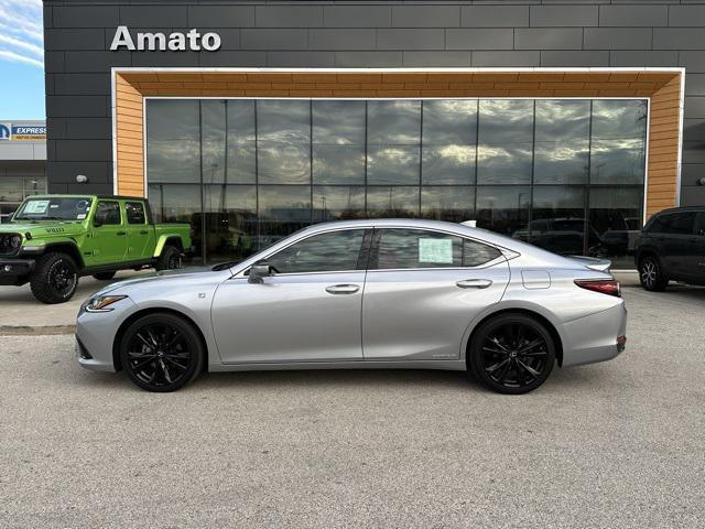 used 2022 Lexus ES 300h car, priced at $29,411