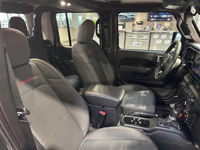 used 2025 Jeep Gladiator car, priced at $49,320
