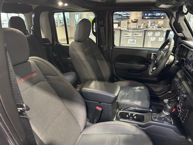 used 2025 Jeep Gladiator car, priced at $49,320