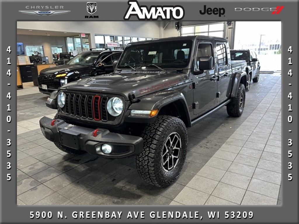 used 2025 Jeep Gladiator car, priced at $49,320