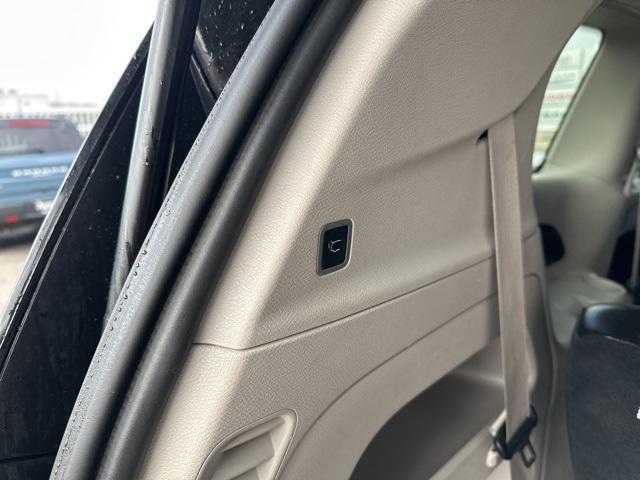 used 2024 Chrysler Pacifica car, priced at $26,897