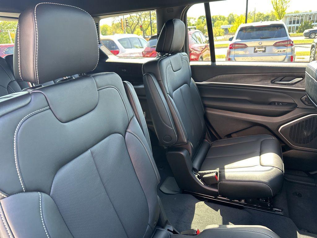 new 2026 Jeep Grand Cherokee L car, priced at $48,041