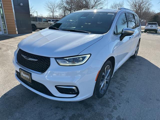 new 2026 Chrysler Pacifica car, priced at $51,556