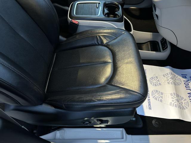 used 2019 Chrysler Pacifica car, priced at $17,225