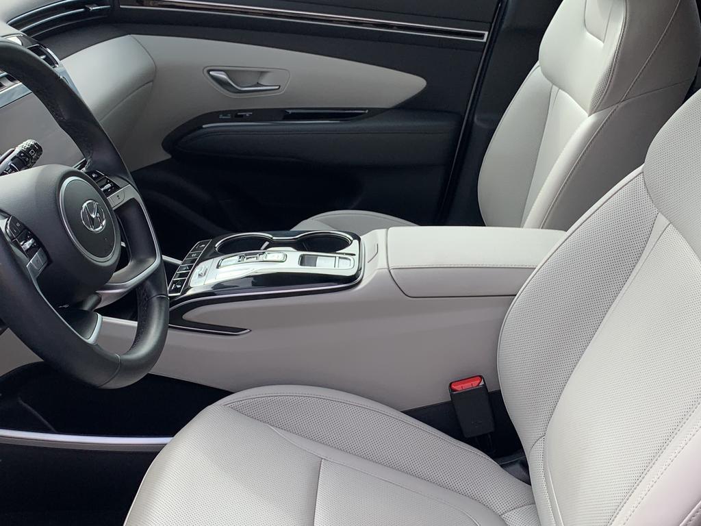 used 2024 Hyundai TUCSON Hybrid car, priced at $26,500