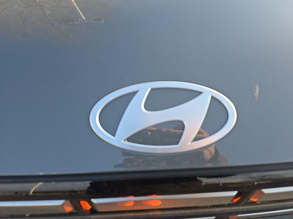 used 2024 Hyundai Santa Fe car, priced at $29,000