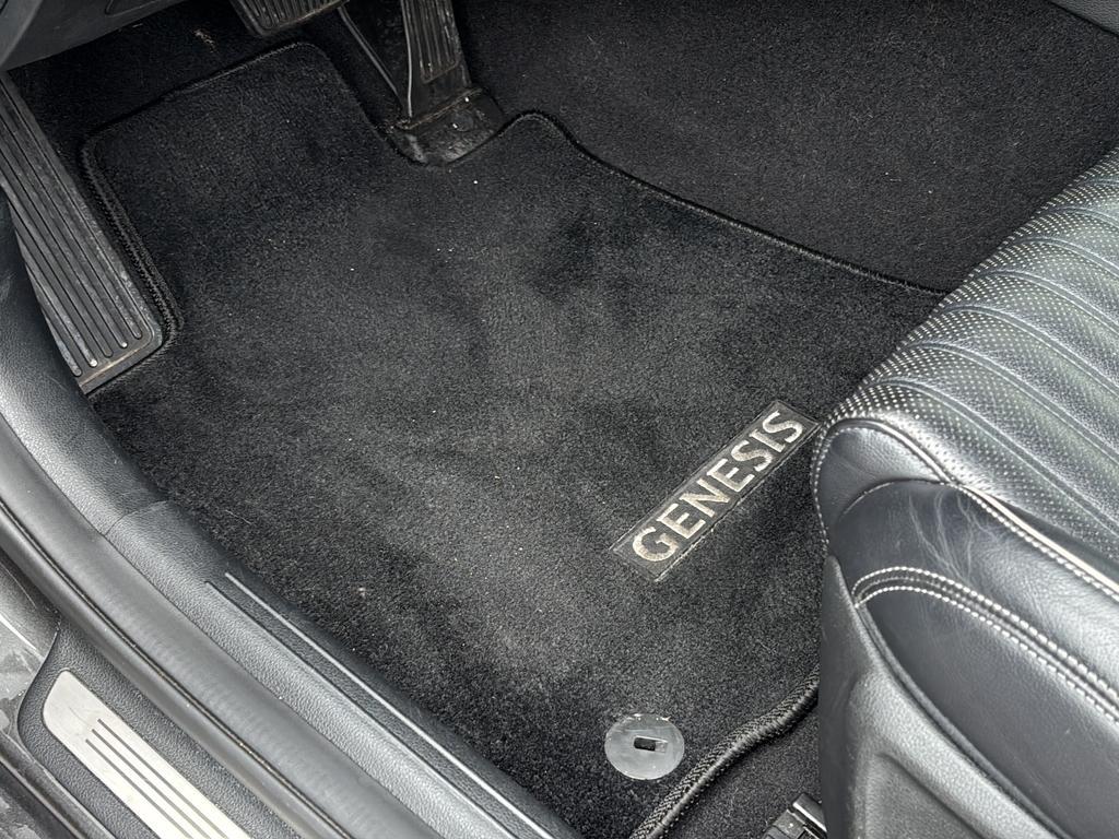 used 2022 Genesis G70 car, priced at $26,700