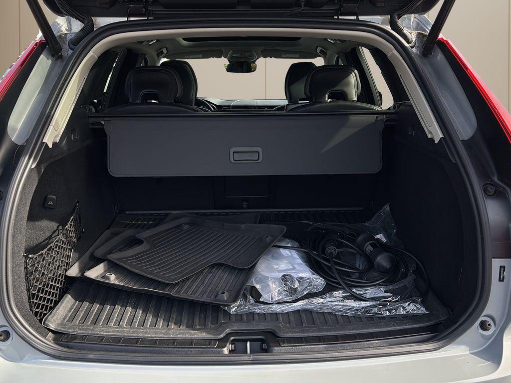 used 2024 Volvo XC60 Recharge Plug-In Hybrid car, priced at $36,700