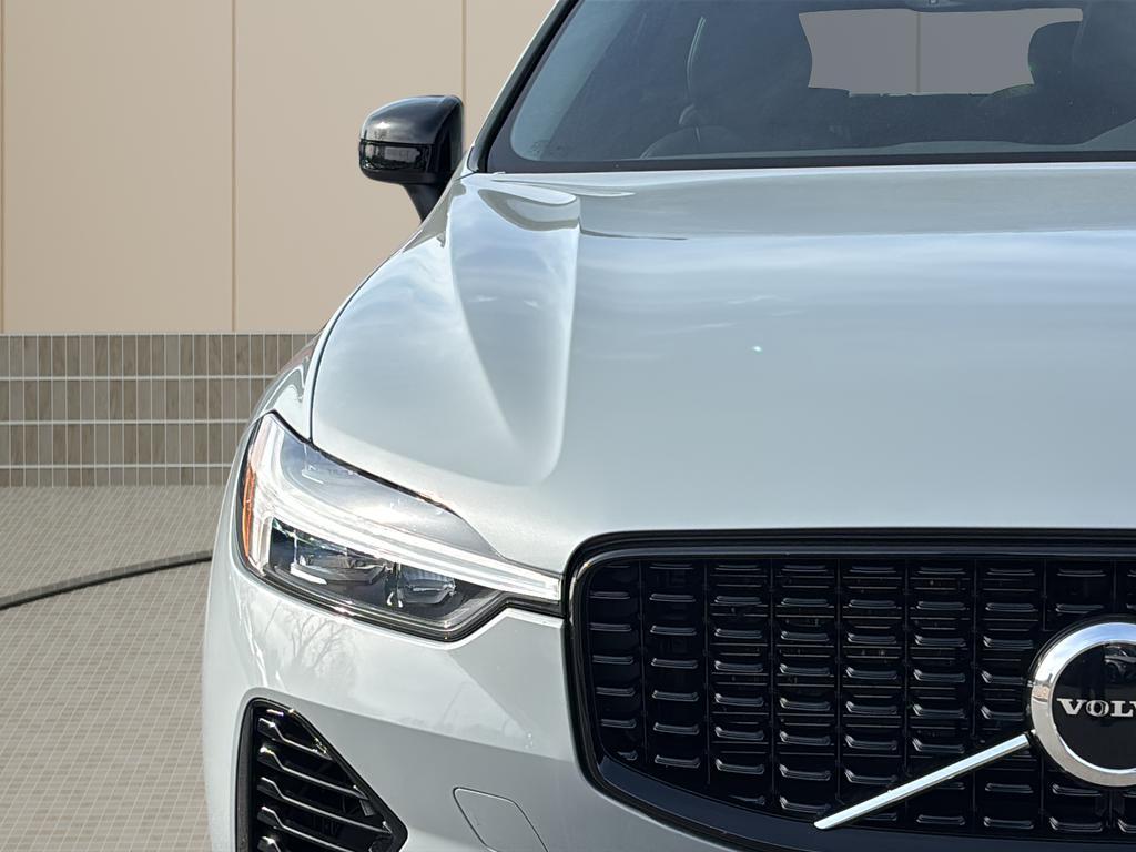 used 2024 Volvo XC60 Recharge Plug-In Hybrid car, priced at $36,700