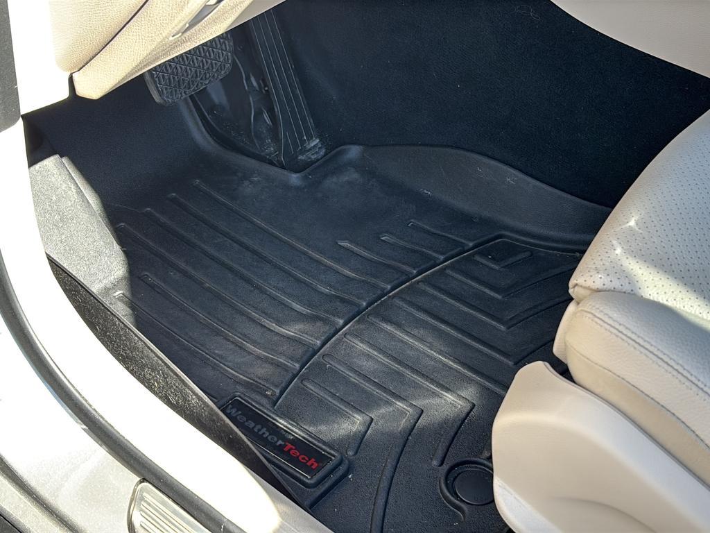 used 2020 Mercedes-Benz GLC 300 car, priced at $24,000