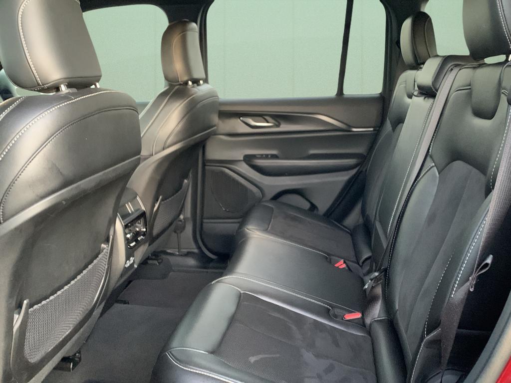 used 2024 Jeep Grand Cherokee car, priced at $28,300