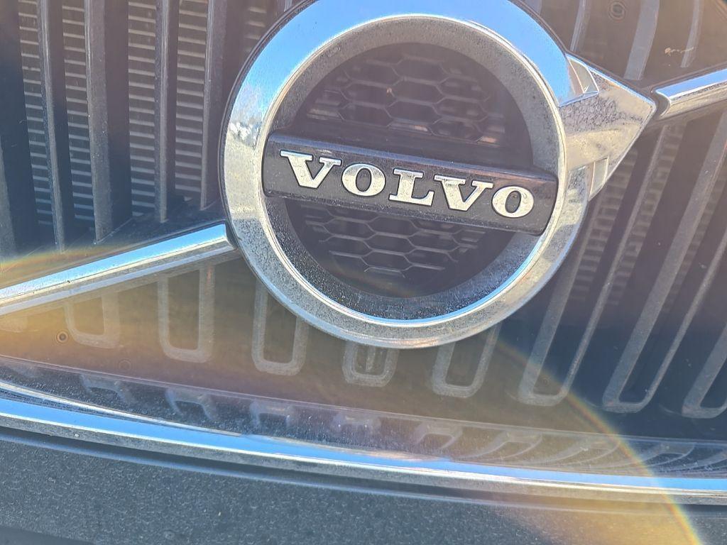 used 2021 Volvo XC60 car, priced at $27,000