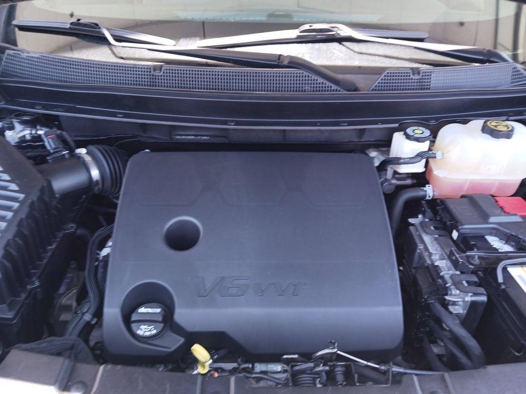 used 2022 Chevrolet Traverse car, priced at $32,340