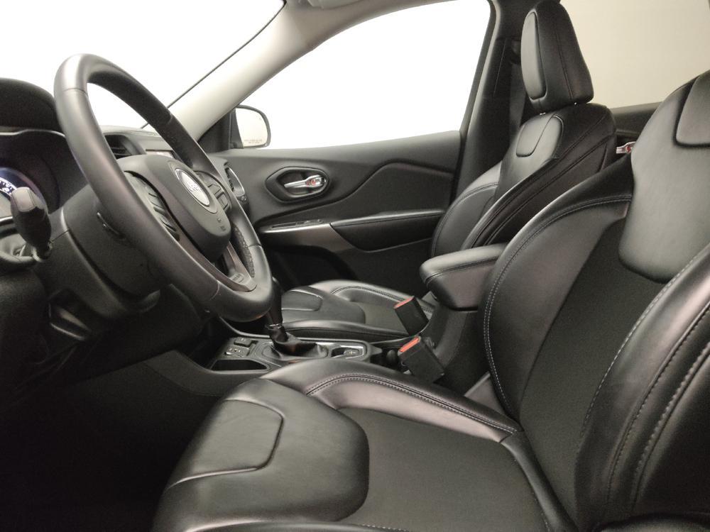 used 2020 Jeep Cherokee car, priced at $21,995