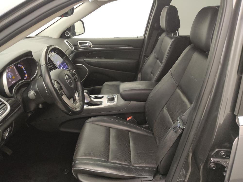 used 2020 Jeep Grand Cherokee car, priced at $29,395