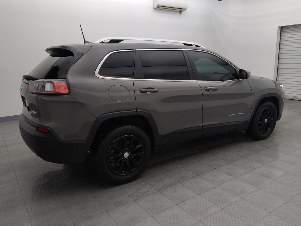 used 2021 Jeep Cherokee car, priced at $19,195