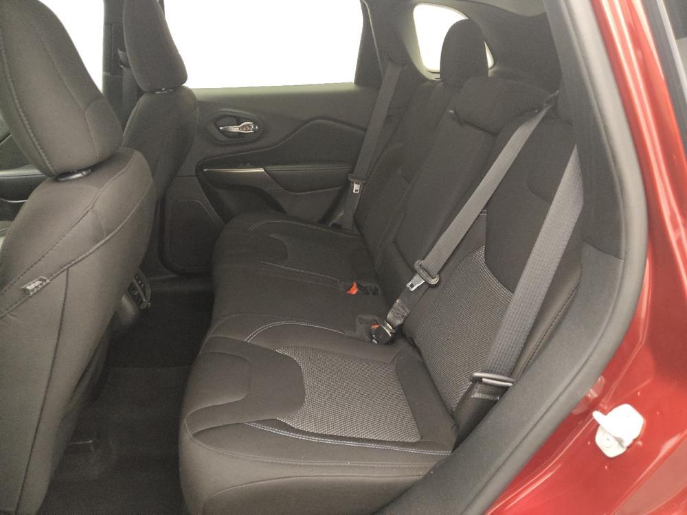 used 2020 Jeep Cherokee car, priced at $21,095