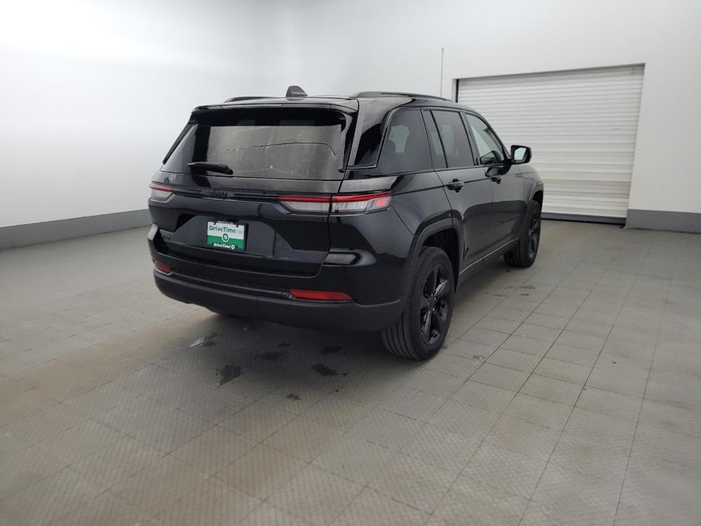 used 2023 Jeep Grand Cherokee car, priced at $31,995