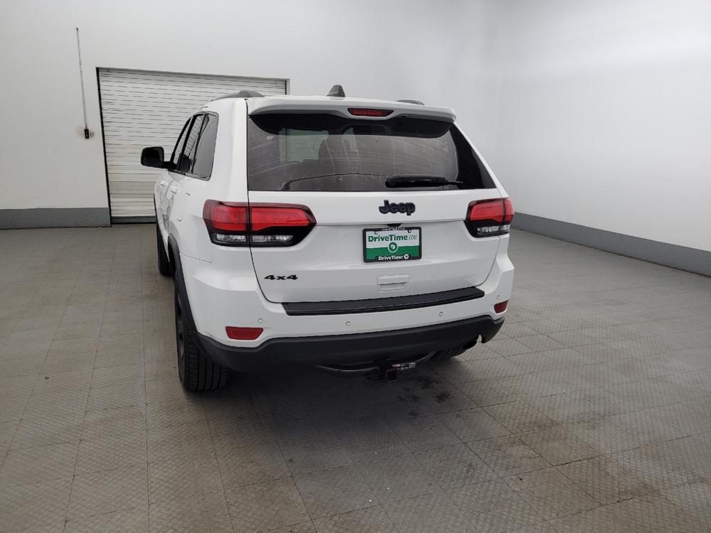 used 2018 Jeep Grand Cherokee car, priced at $21,195