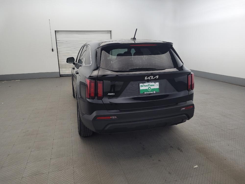 used 2022 Kia Sorento car, priced at $25,895