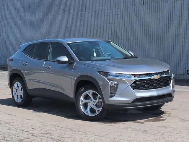 new 2026 Chevrolet Trax car, priced at $25,315