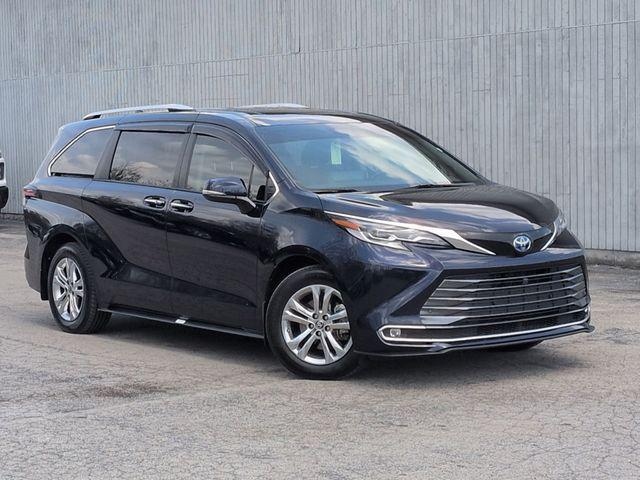 used 2022 Toyota Sienna car, priced at $45,026