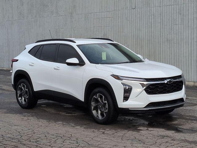 used 2024 Chevrolet Trax car, priced at $20,391