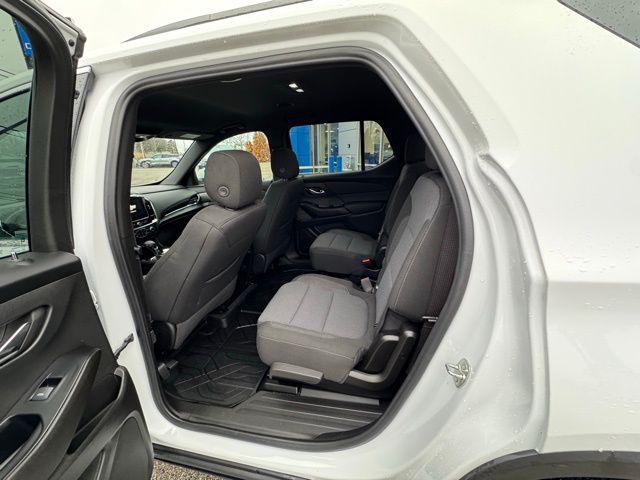 used 2023 Chevrolet Traverse car, priced at $26,559