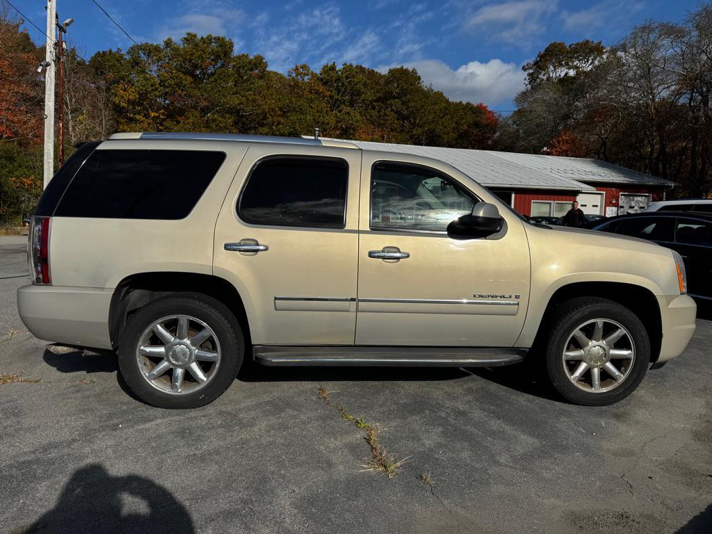 used 2009 GMC Yukon car, priced at $8,995