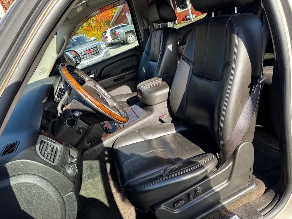 used 2009 GMC Yukon car, priced at $8,995