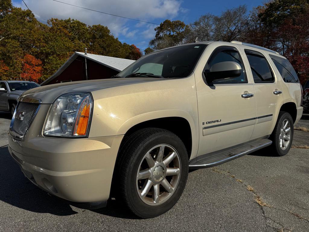 used 2009 GMC Yukon car, priced at $8,995
