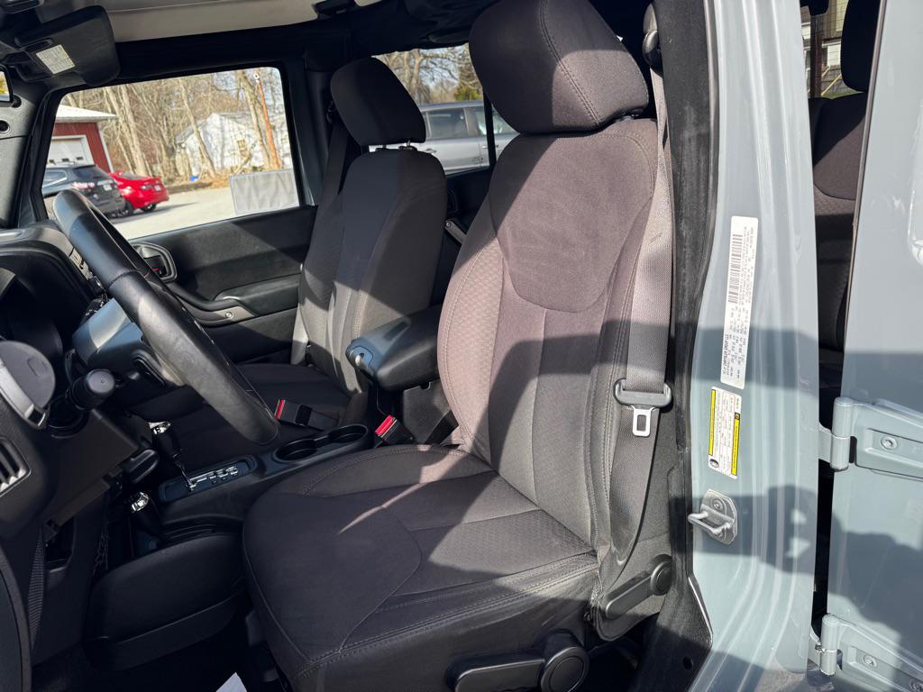 used 2014 Jeep Wrangler Unlimited car, priced at $19,995