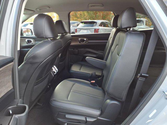 used 2022 Kia Sorento car, priced at $22,080