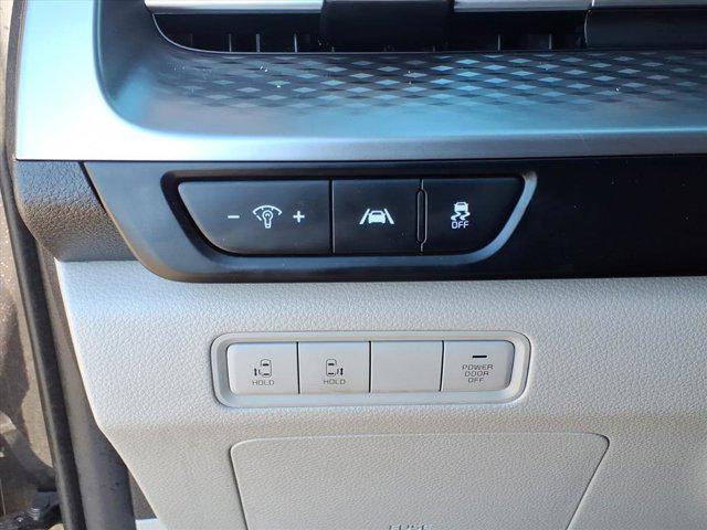 used 2024 Kia Carnival car, priced at $28,980