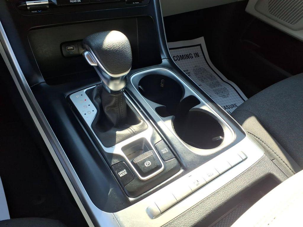 used 2023 Kia Carnival car, priced at $25,899