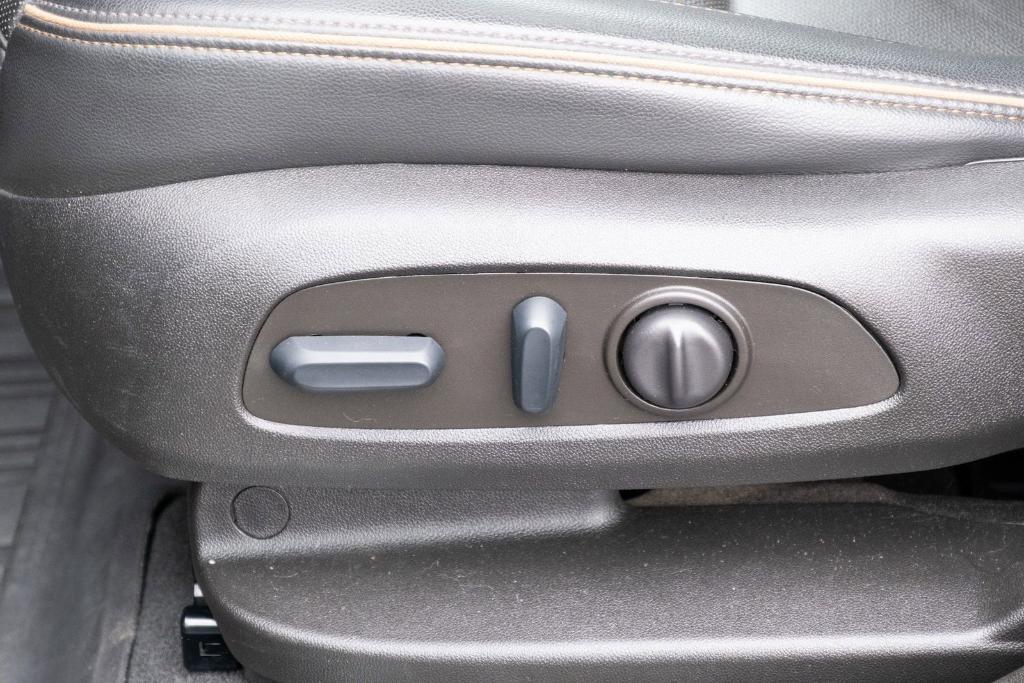 used 2022 GMC Acadia car, priced at $31,850