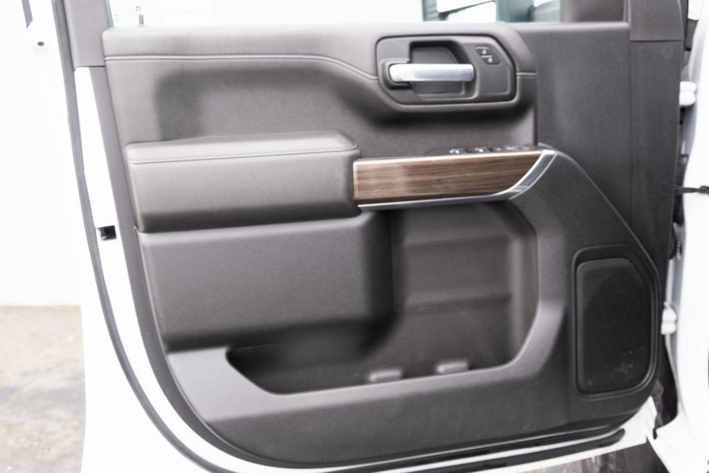 used 2021 Chevrolet Silverado 2500 car, priced at $40,185