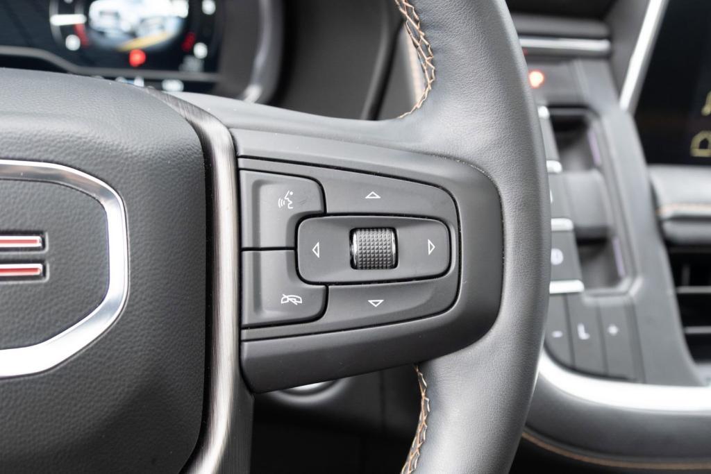 used 2023 GMC Yukon car, priced at $60,700