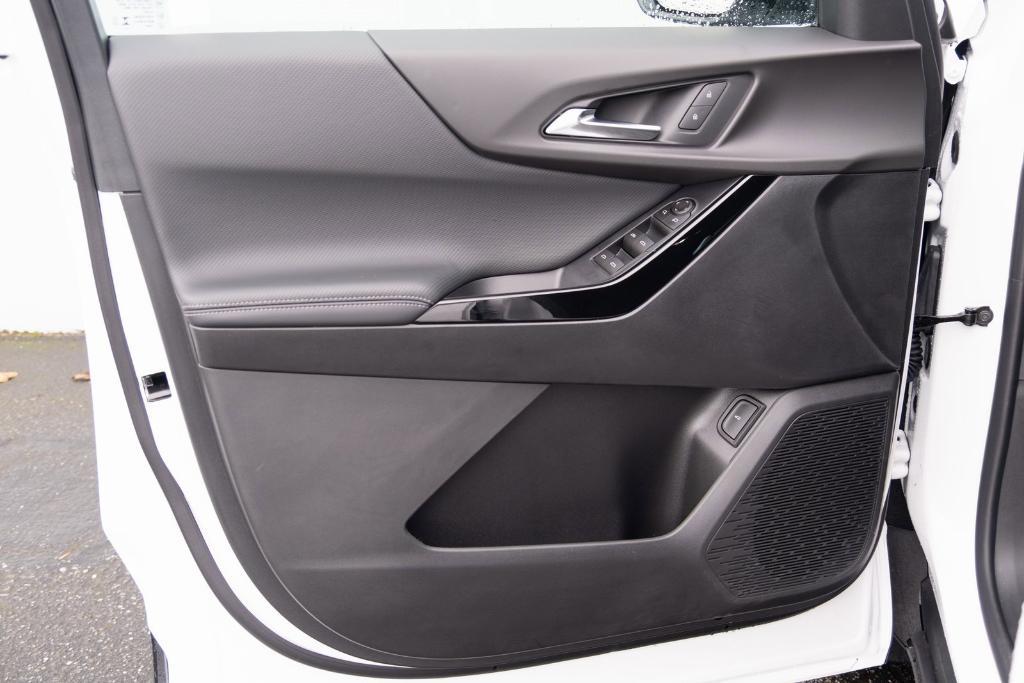 new 2026 Chevrolet Equinox car, priced at $35,410