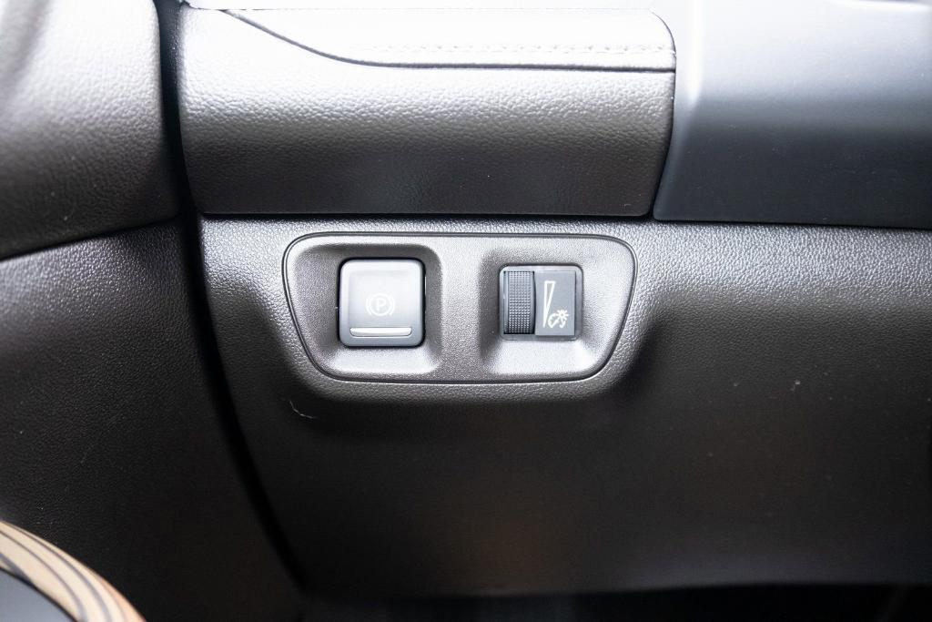 used 2022 GMC Acadia car, priced at $23,400