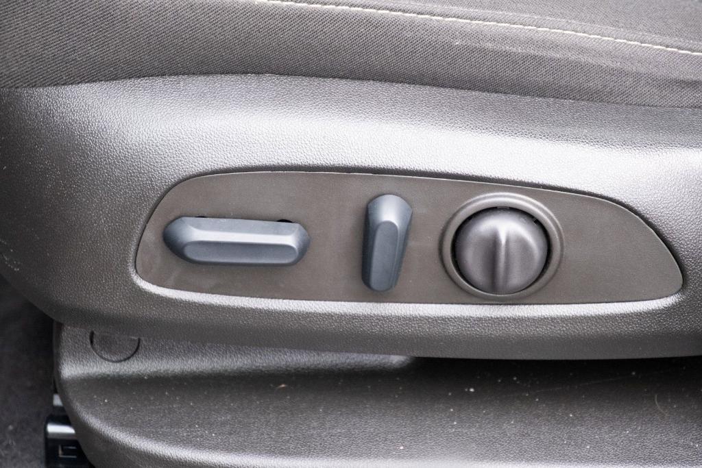 used 2022 GMC Acadia car, priced at $23,400