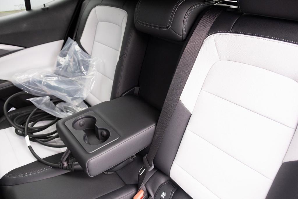 new 2026 Chevrolet Equinox EV car, priced at $37,095