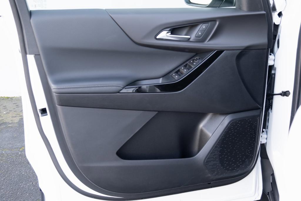 new 2026 Chevrolet Equinox car, priced at $29,125