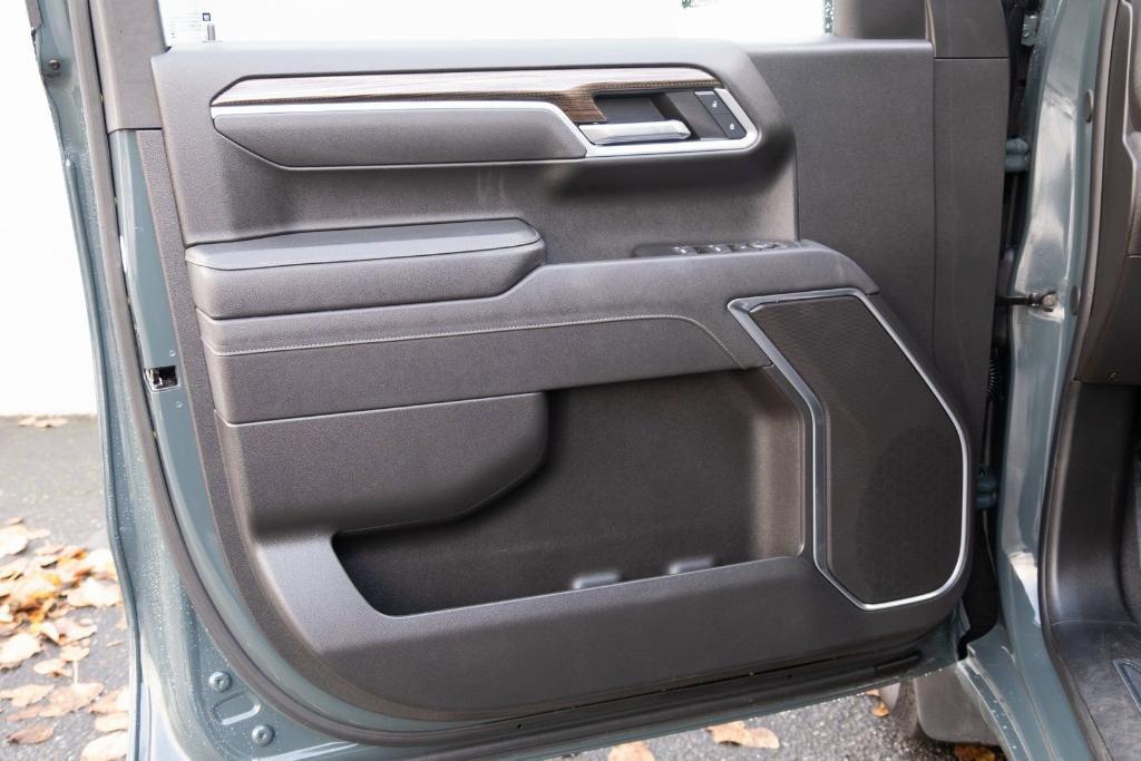 used 2025 Chevrolet Silverado 1500 car, priced at $43,850