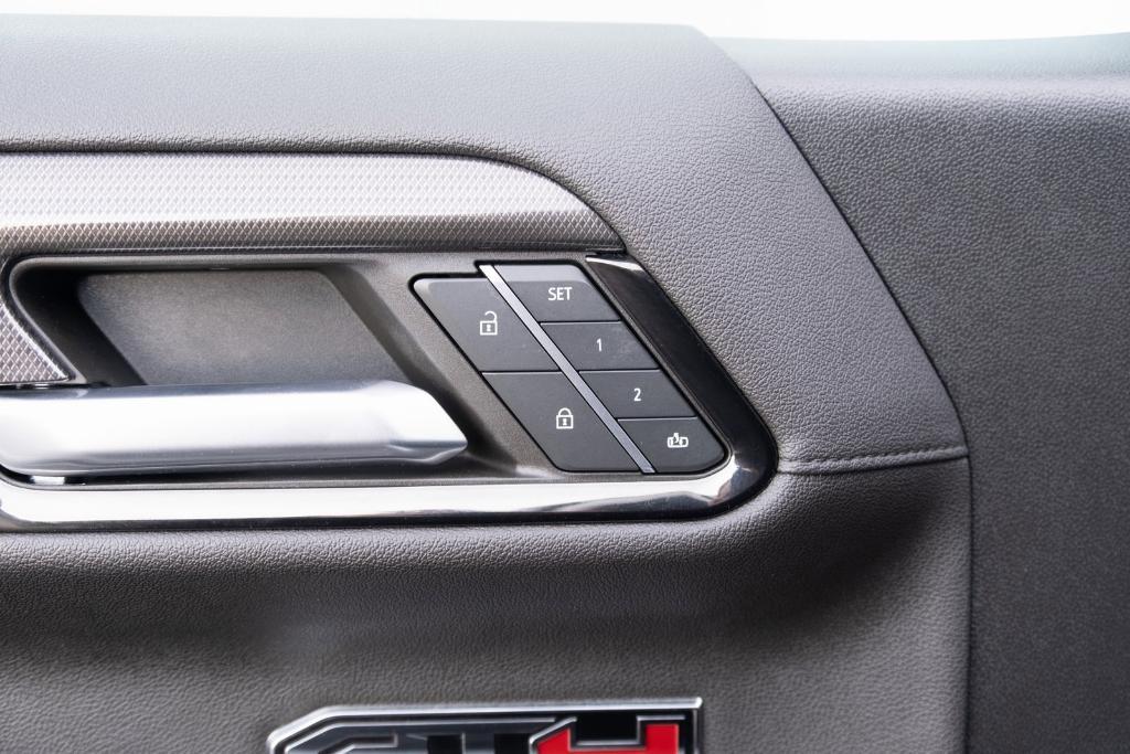 used 2023 GMC Sierra 1500 car, priced at $45,127