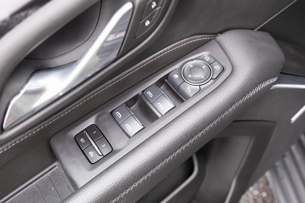 used 2024 GMC Yukon car, priced at $74,600