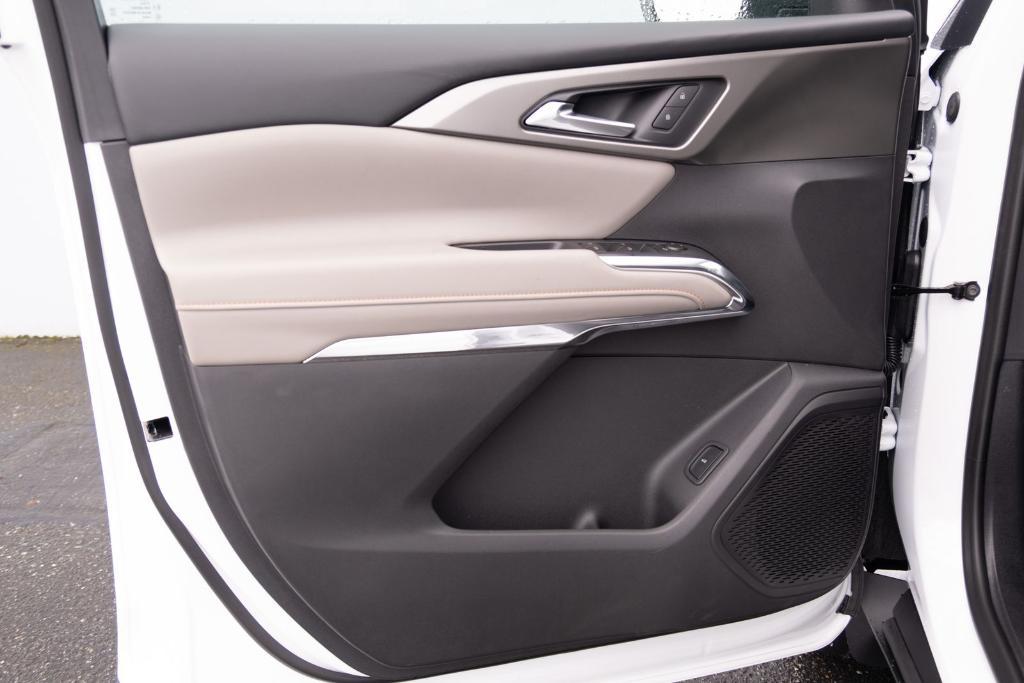 new 2026 Chevrolet Traverse car, priced at $41,690