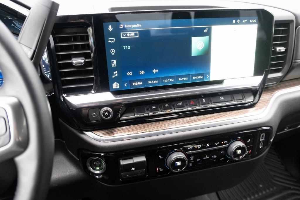 used 2025 Chevrolet Silverado 1500 car, priced at $41,985